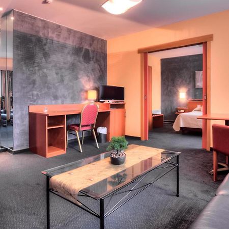 Hotel Tristar La Louvière Oda fotoğraf
